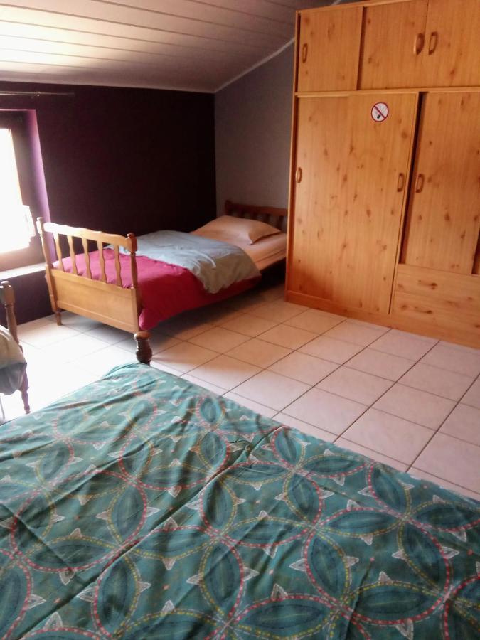 Gite A La Ferme Rouvroy Exterior photo